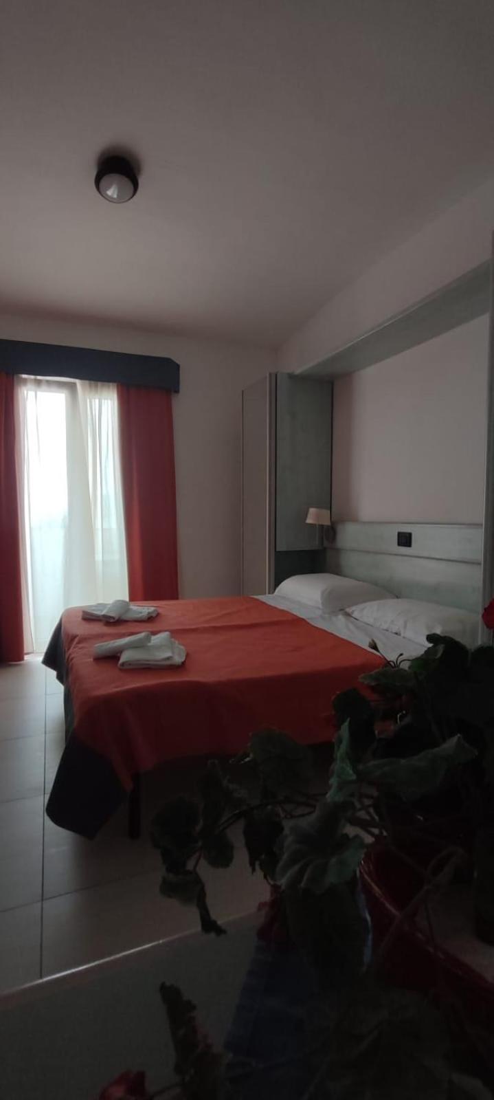 Aparthotel Costa Makauda 2*